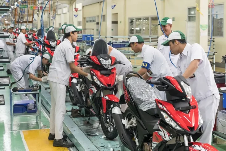 PT Astra Honda Buka...