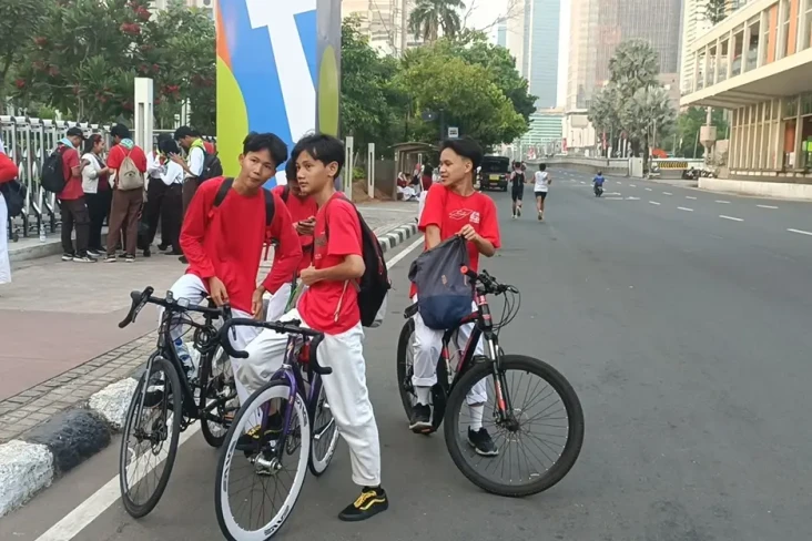 Kirab Bendera Pusaka,...