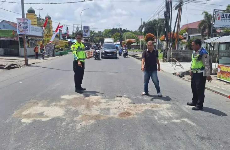 Pengendara Mobil Positif...