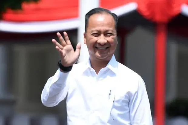 Profil Agus Gumiwang...