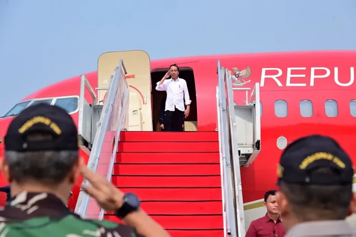 Presiden Jokowi dan...