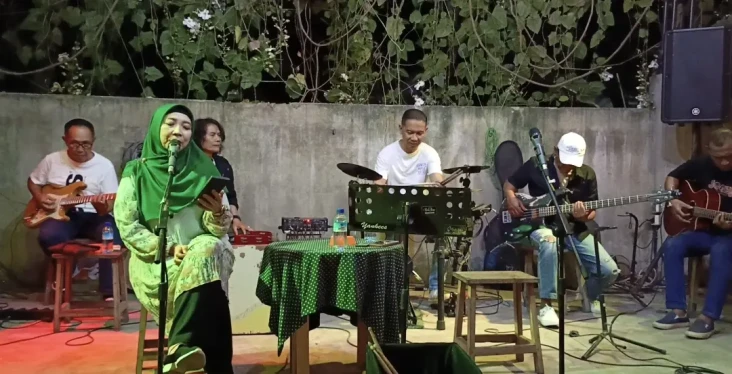Bertemu Guru SMP di...