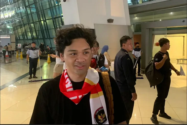 Mikha Angelo: Gregoria...