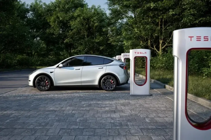 Apes, Mobil Listrik...