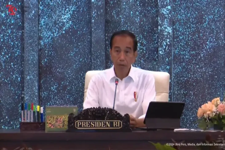 Jokowi Tegaskan Pemindahan...