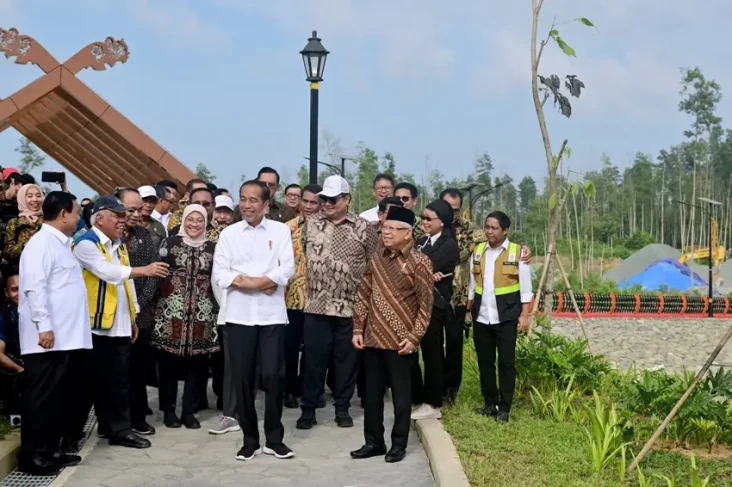 Jokowi Dikabarkan Reshuffle...