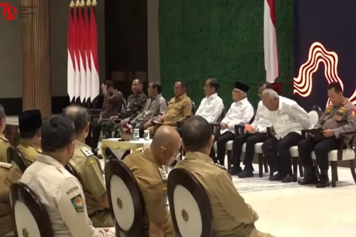 Ratusan Kepala Daerah...