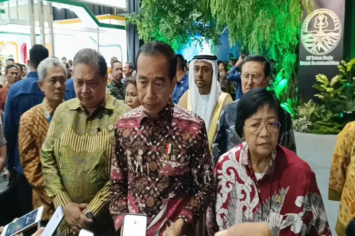 Jokowi Sebut Atlet Peraih...