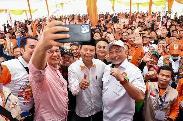 Relawan Mak-mak Anies...
