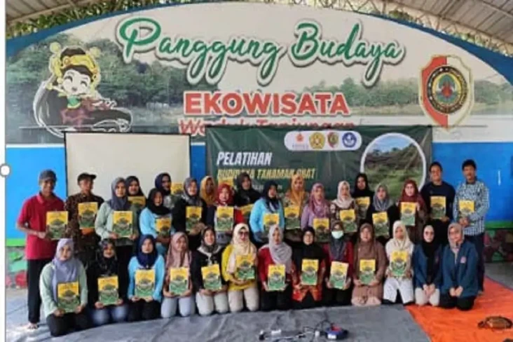 Ubaya dan UPN Veteran...