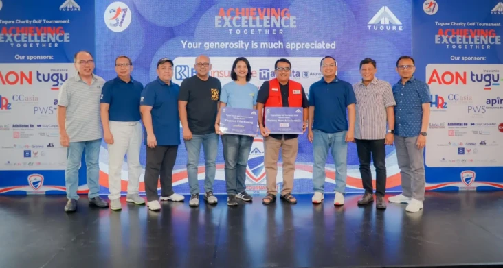 Gelar Turnamen Golf,...