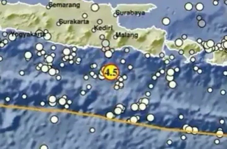 Gempa M4,5 Guncang Kabupaten...