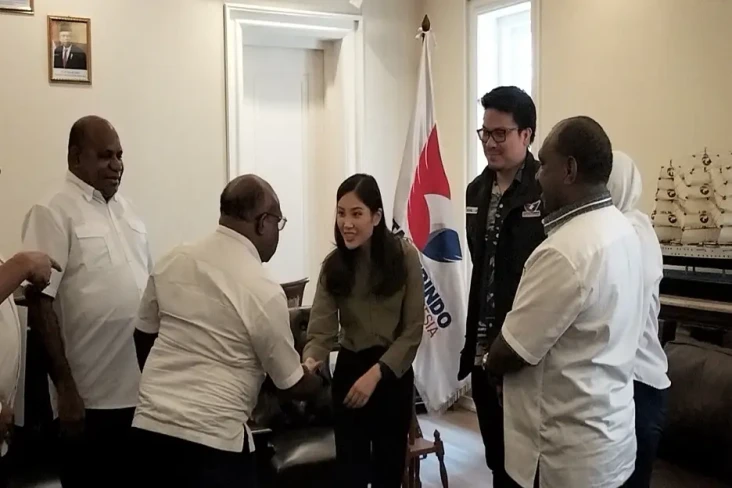 Suasana Keakraban Angela...