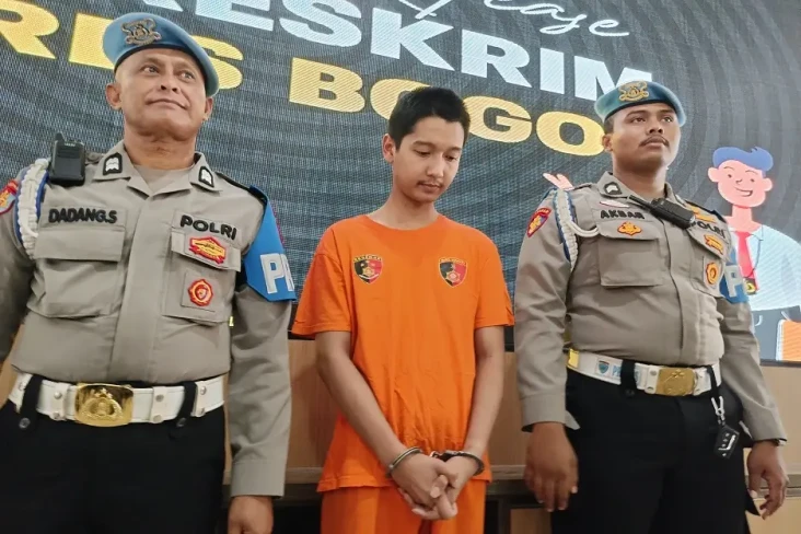 Polisi Periksa 4 Rekan...
