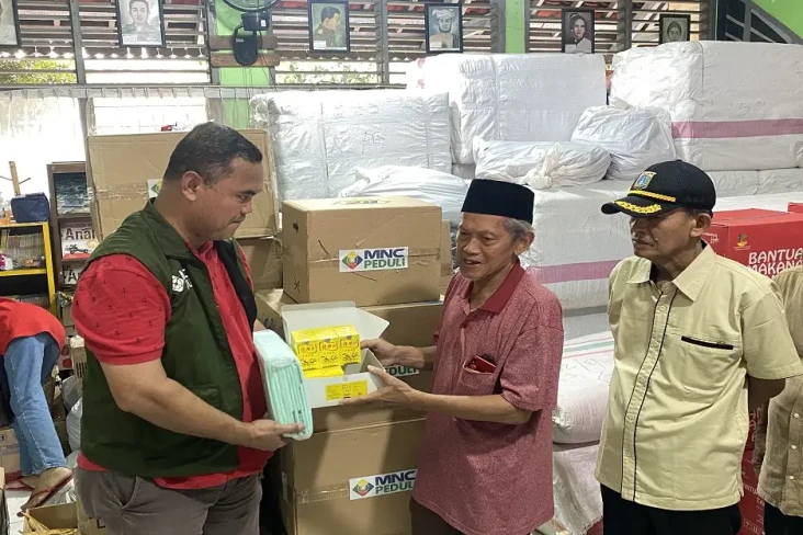 MNC Peduli Berikan Bantuan...