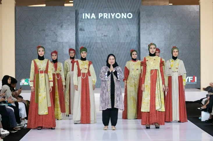 Dukung UMKM Fashion,...