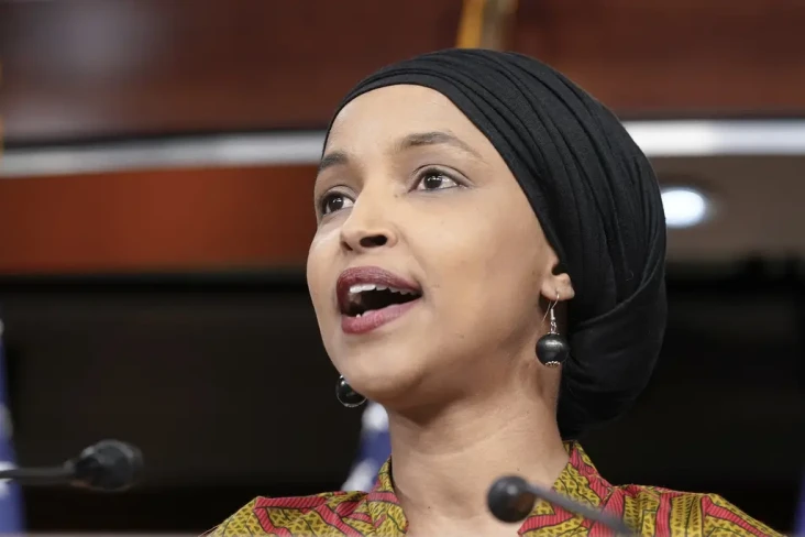 Politikus Muslimah AS...
