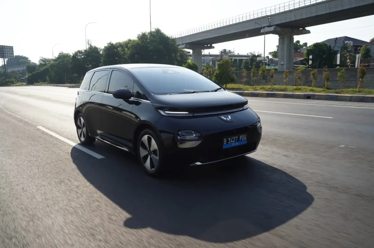 Wuling: Mobil Listrik...