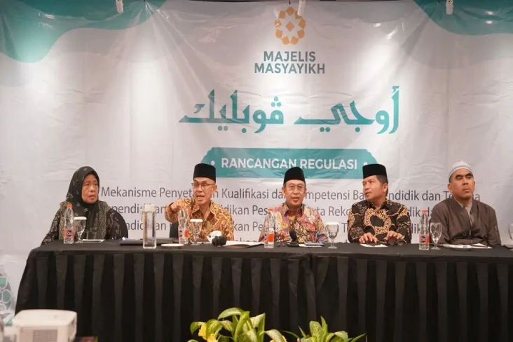 Majelis Masyayikh Gelar...