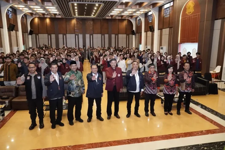 Generasi Muda harus...
