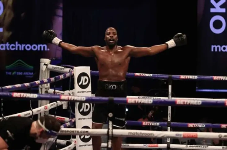 Lawrence Okolie Tantang...
