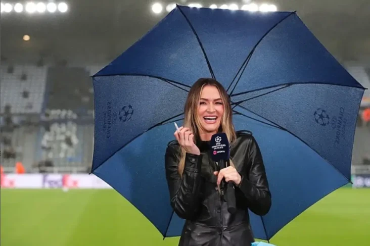 Presenter TV Olahraga...