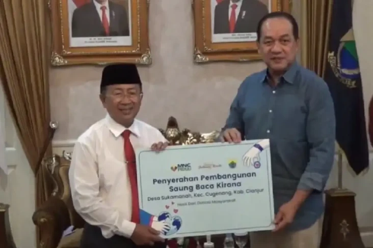MNC Peduli Serahkan...