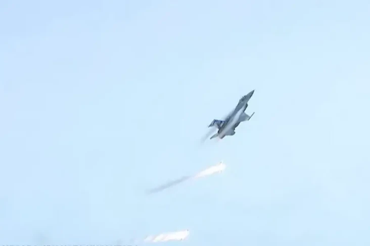 Kehebatan Jet Tempur...