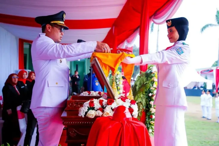 Pemkot Tangsel Rayakan...