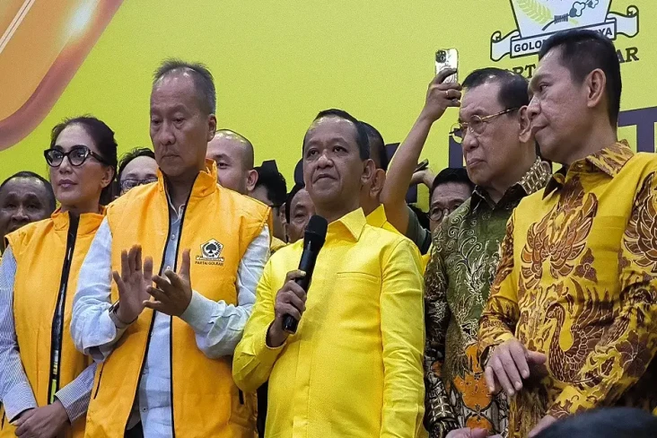 Pencalonan Ketum Partai...