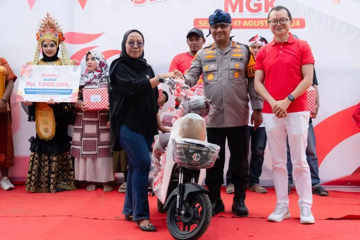 Lihat Aktivitas Warga,...