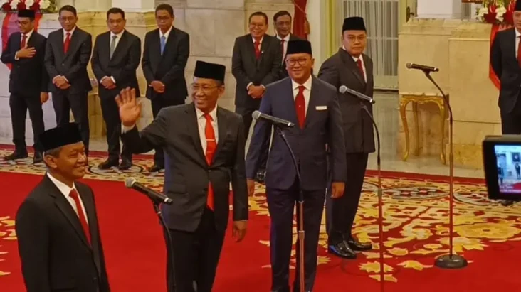 Ekonom : Reshuffle Kabinet...