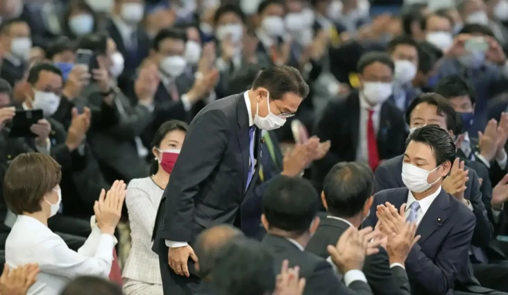 6 Alasan PM Jepang Fumio...