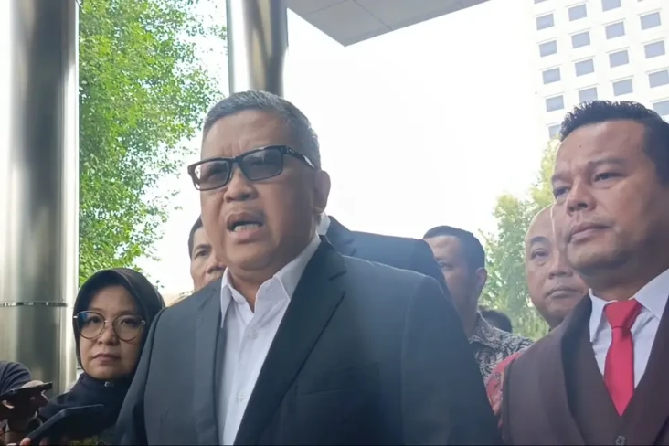 Penuhi Panggilan KPK,...