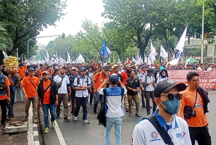 Ribuan Buruh Dijadwalkan...