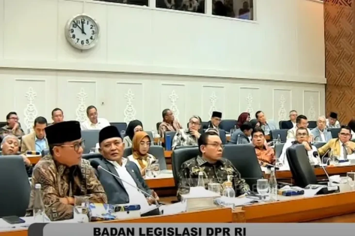 Pengamat Politik: Jangan...