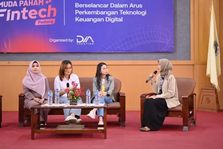 Beri Literasi Keuangan...