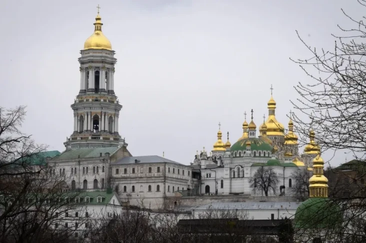Parlemen Ukraina Setujui...