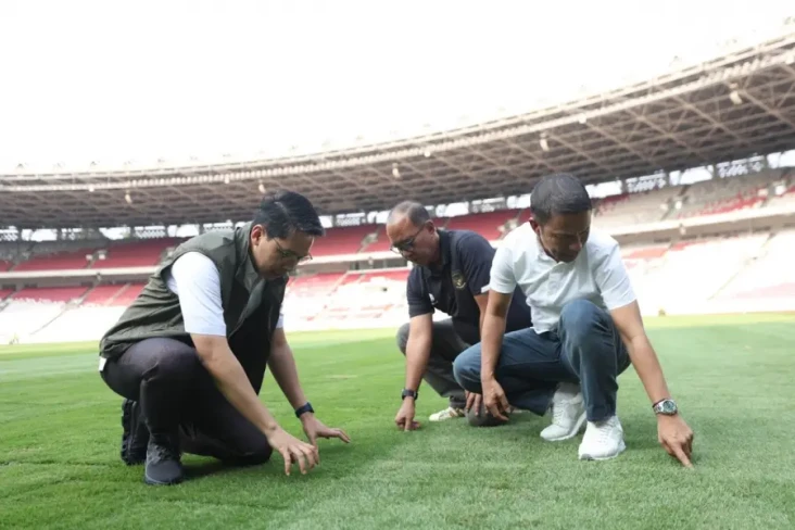 Timnas Indonesia vs...