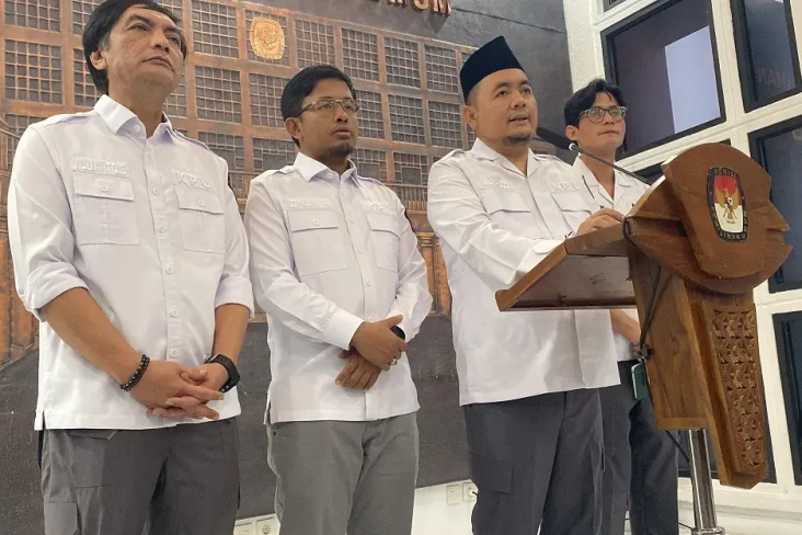 KPU Bakal Tindak Lanjuti...