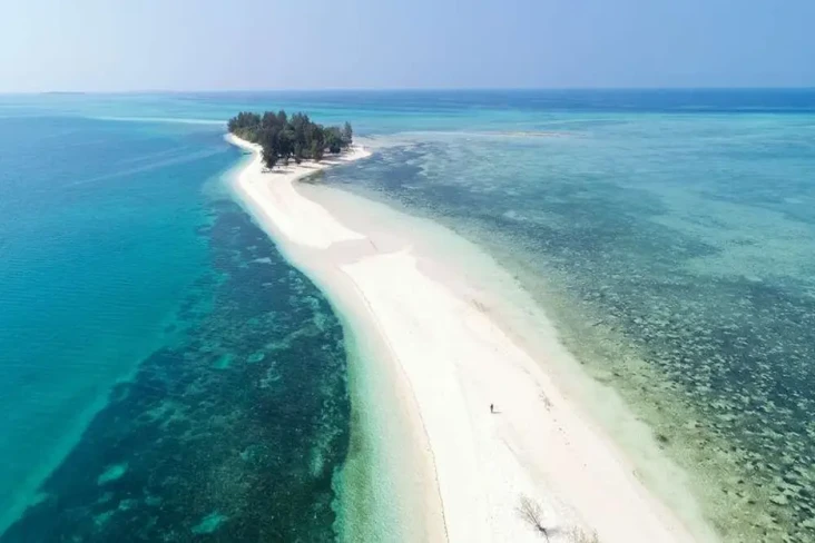 5 Pantai Pasir Putih...
