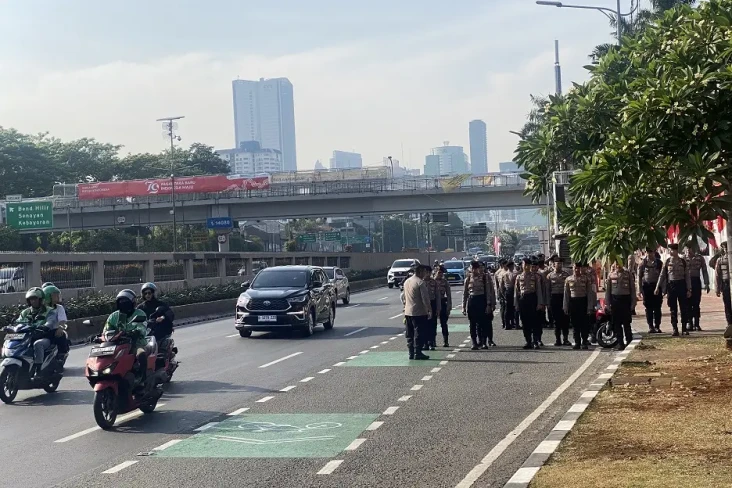 Ada Demo Kawal Keputusan...