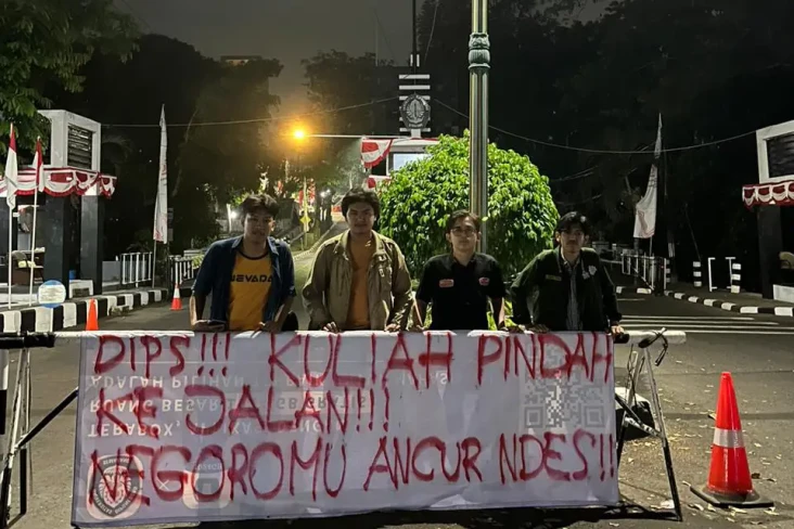 Kawal Putusan MK, BEM...