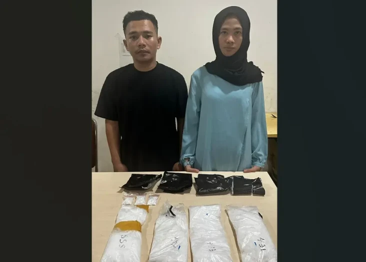 2 Calon Penumpang di...