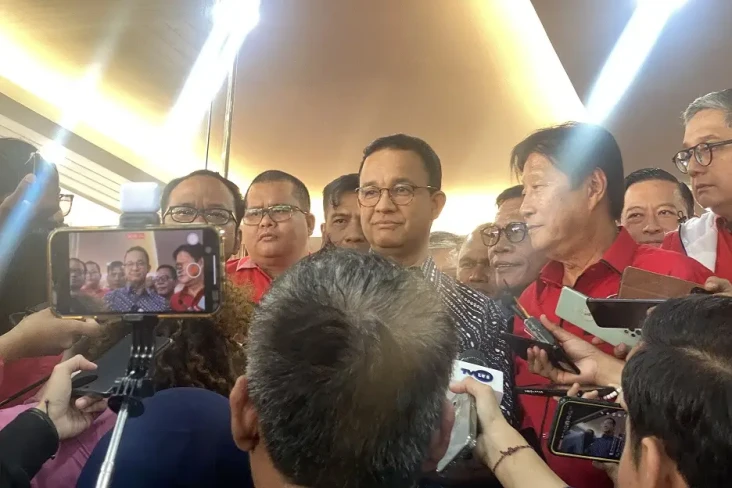 Peluang Jadi Kader PDIP,...