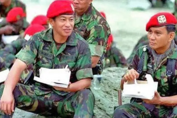 Kisah Cinta Jenderal...