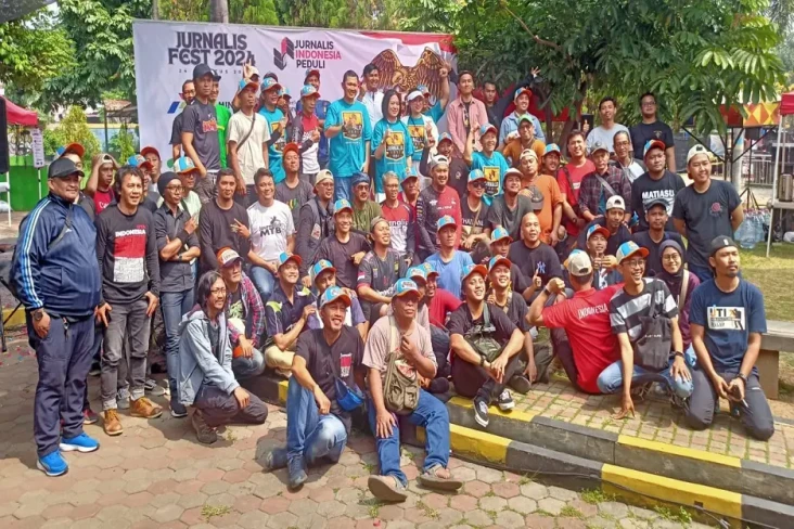 Rayakan HUT ke-79 RI,...