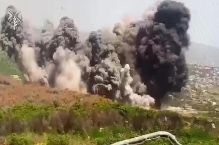 Hizbullah Luncurkan...