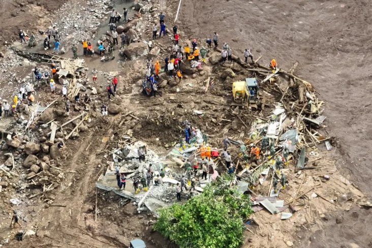Korban Meninggal Banjir...