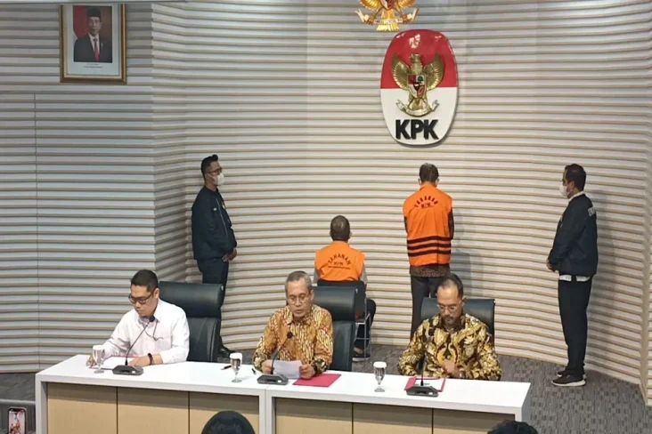 Rugikan Negara Rp38...